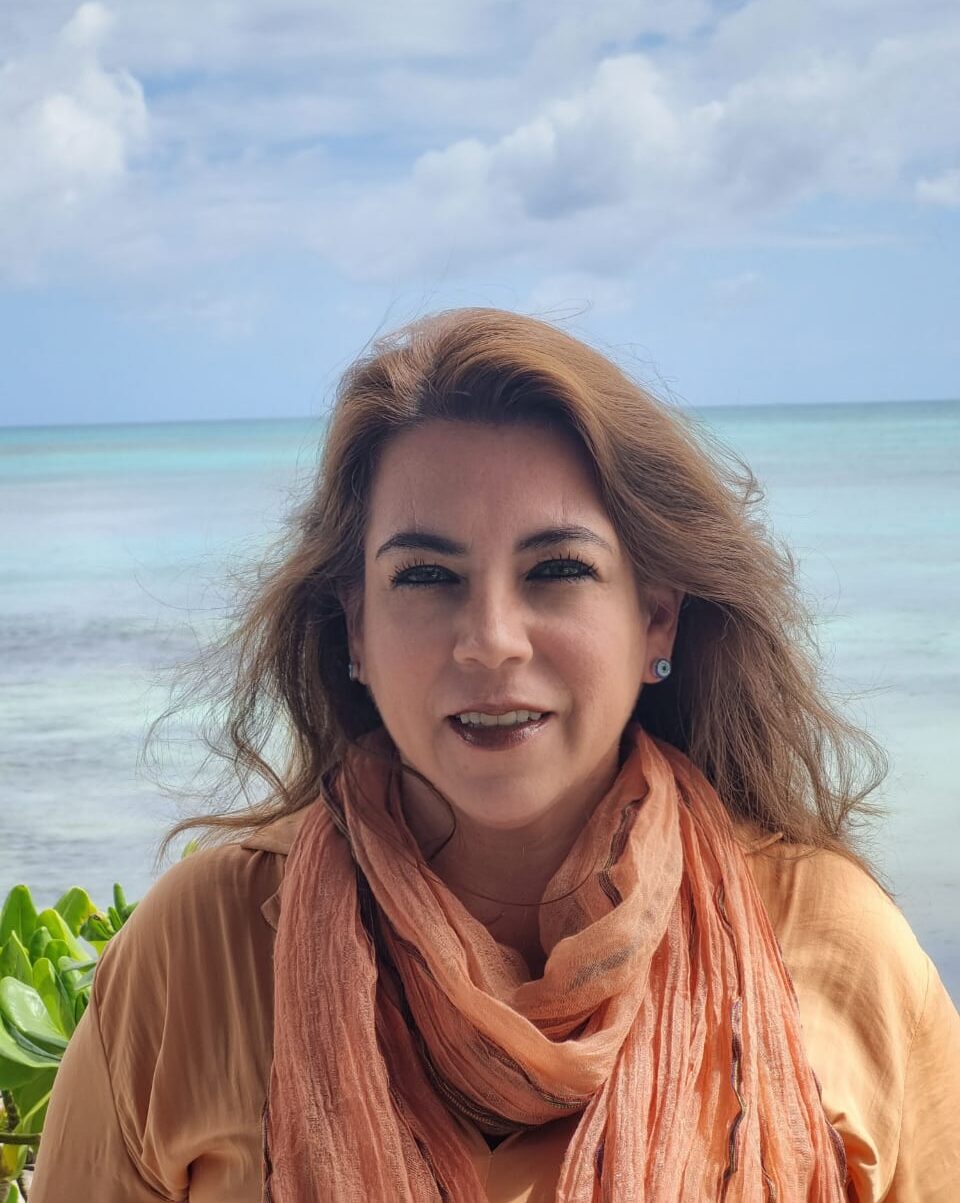 Miriam Reza